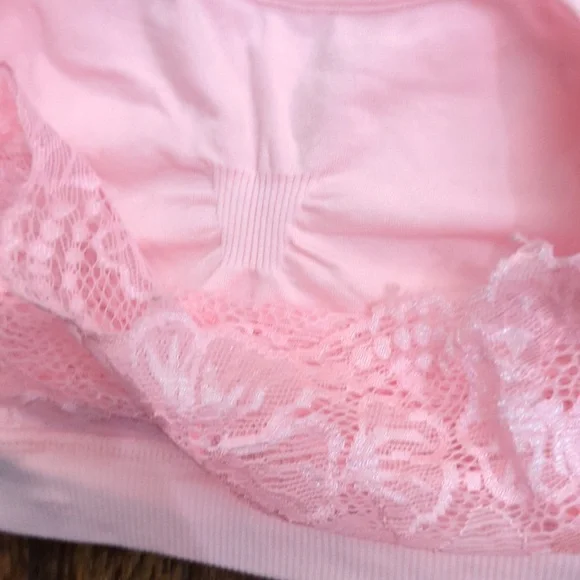 No Boundaries adjustable pink mesh lace bralette cami bra with inserts - Picture 3 of 7